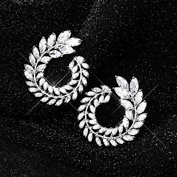 Silver Cubic Zircon Leaf CZ Wreath Rhinestone Diamond Earrings - Picture 5 of 7